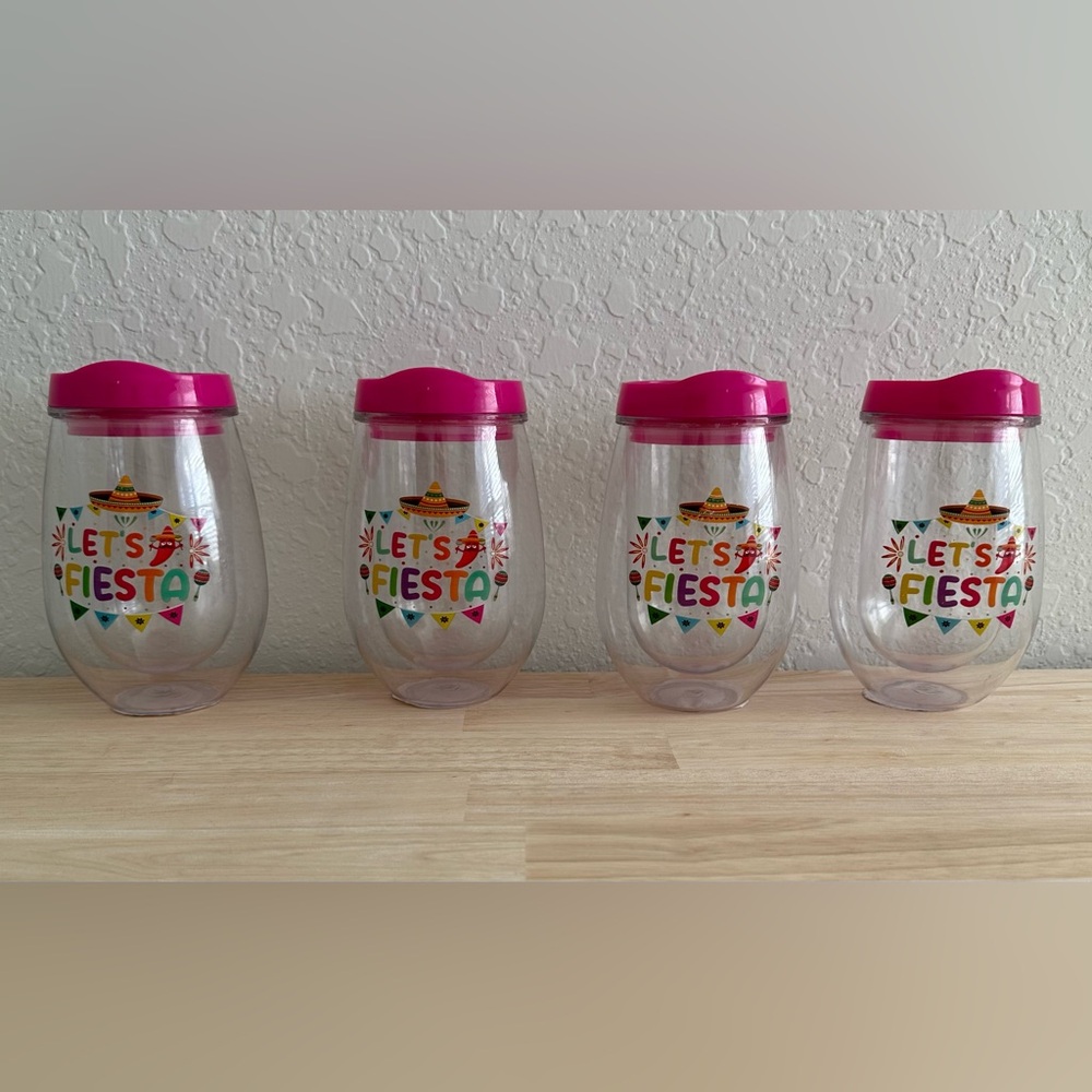 Plastic Wine Tumbler With Lid